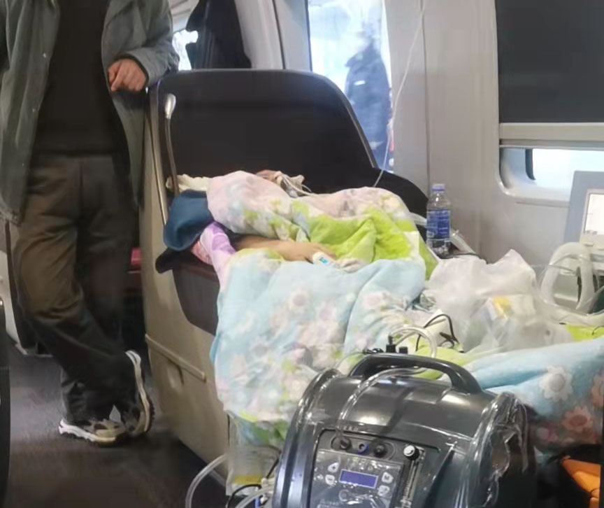 香格里拉市高铁转运